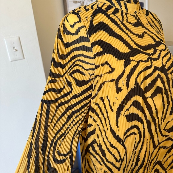 Beautiful Midi Dress. Size S. - Picture 2 of 4